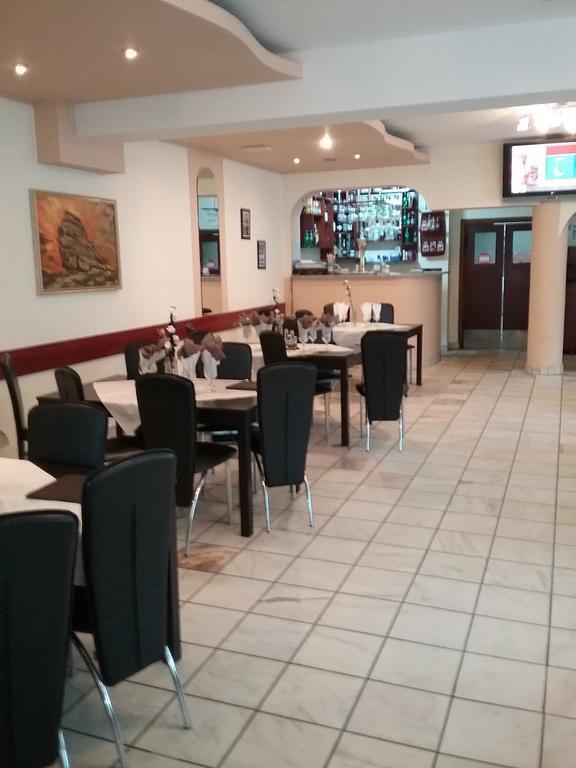 Pensiune Restaurant Sfinx Buşteni Dış mekan fotoğraf