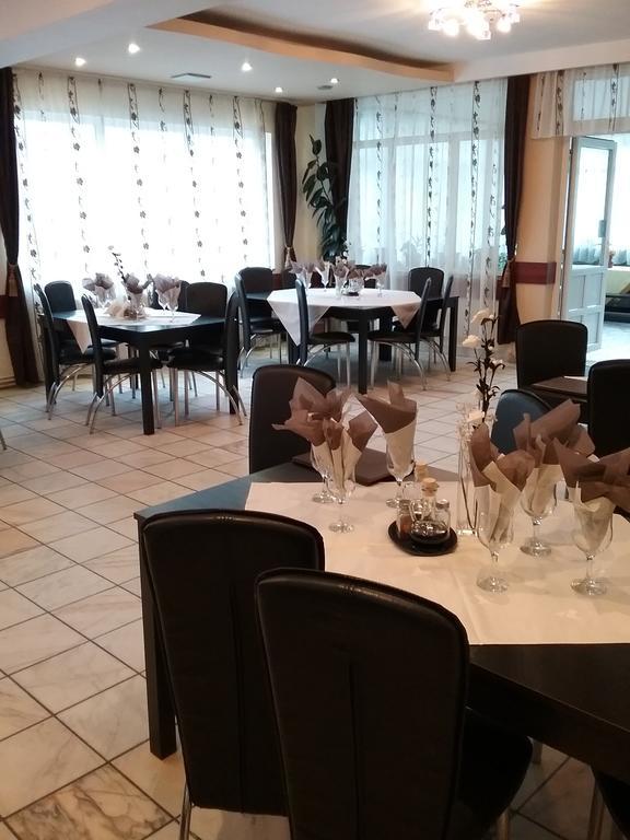 Pensiune Restaurant Sfinx Buşteni Dış mekan fotoğraf